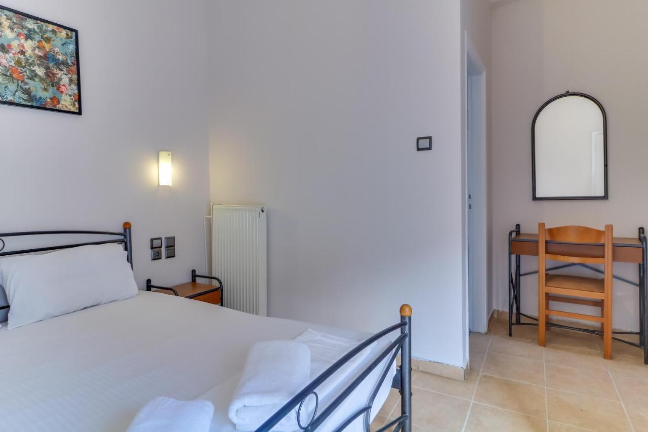 Hoteleros Dionysos Athens Atina Dış mekan fotoğraf